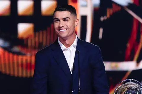 رونالدو بعد حصوله على جائزة "جلوب بريستيج": لا يزال لديّ الكثير لأقدمه للبرتغال